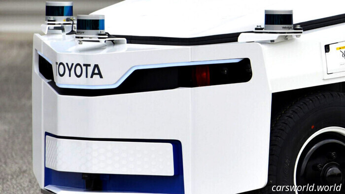 Эти беспилотные Toyota только что взяли на себя управление в самом загруженном аэропорту Японии | Carscoops